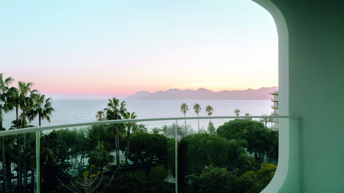 Hôtel Belle Plage à Cannes: ici commence la mer