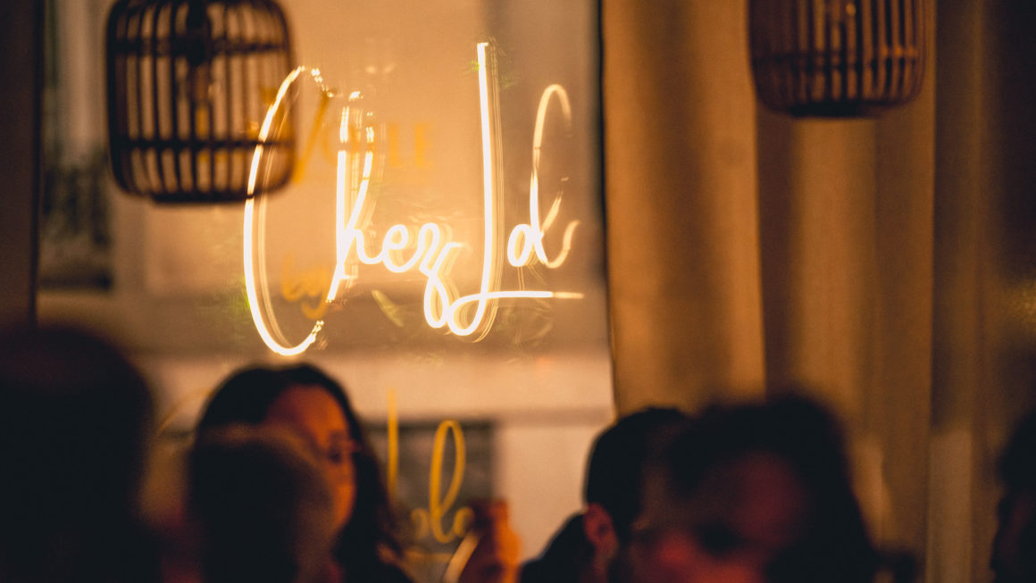Chez Lolo, on mange bien et on fait la fête