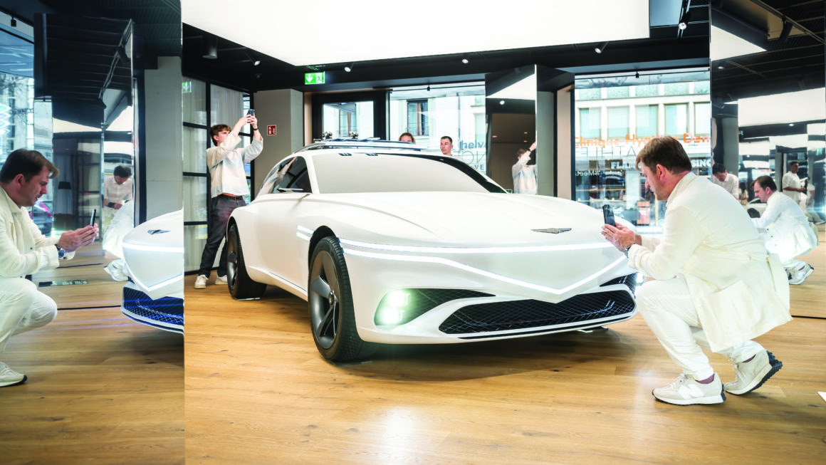 Trombi: all white brunch au studio Genesis de Genève