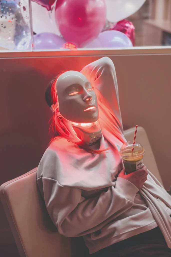 Le nouvel institut forever est encore plus lumineux et contemporain. Ce nouvel espace réinvente l’expérience patient avec notamment SIP, un Glow Bar express combinant séance MyLED Mask et NutriGlow Juice