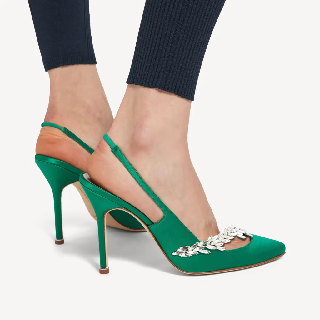 En janvier dernier à Paris, la maison Balenciaga et le chausseur Manolo Blahnik ont dévoilé une collaboration inédite.